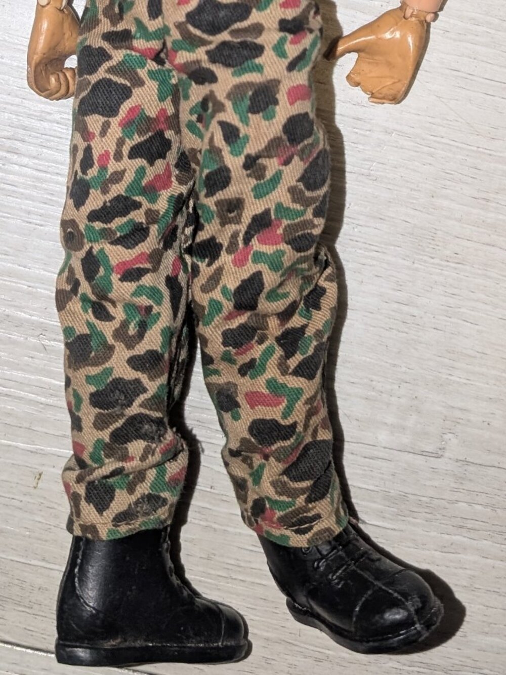 Vtg ‘64 GI Joe Action Figure Hasbro W/ Camo Uniform Fuzzy Beard US - Picture 6 of 6
